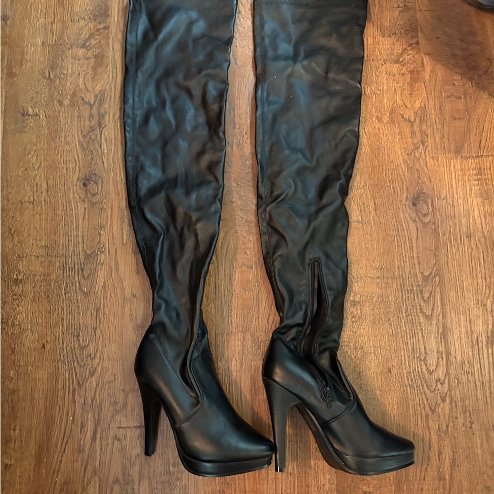 Black Over-the-Knee Heeled Boots